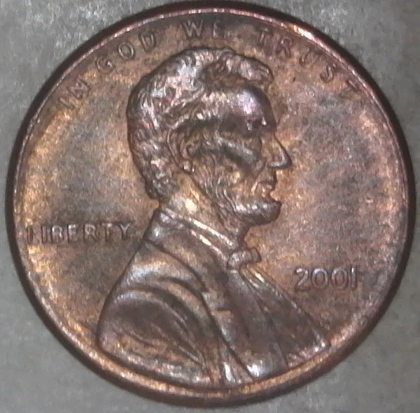 2001--P-Lincoln-Memorial-Cent-With-Very-Minor-Column-Bar-DDR